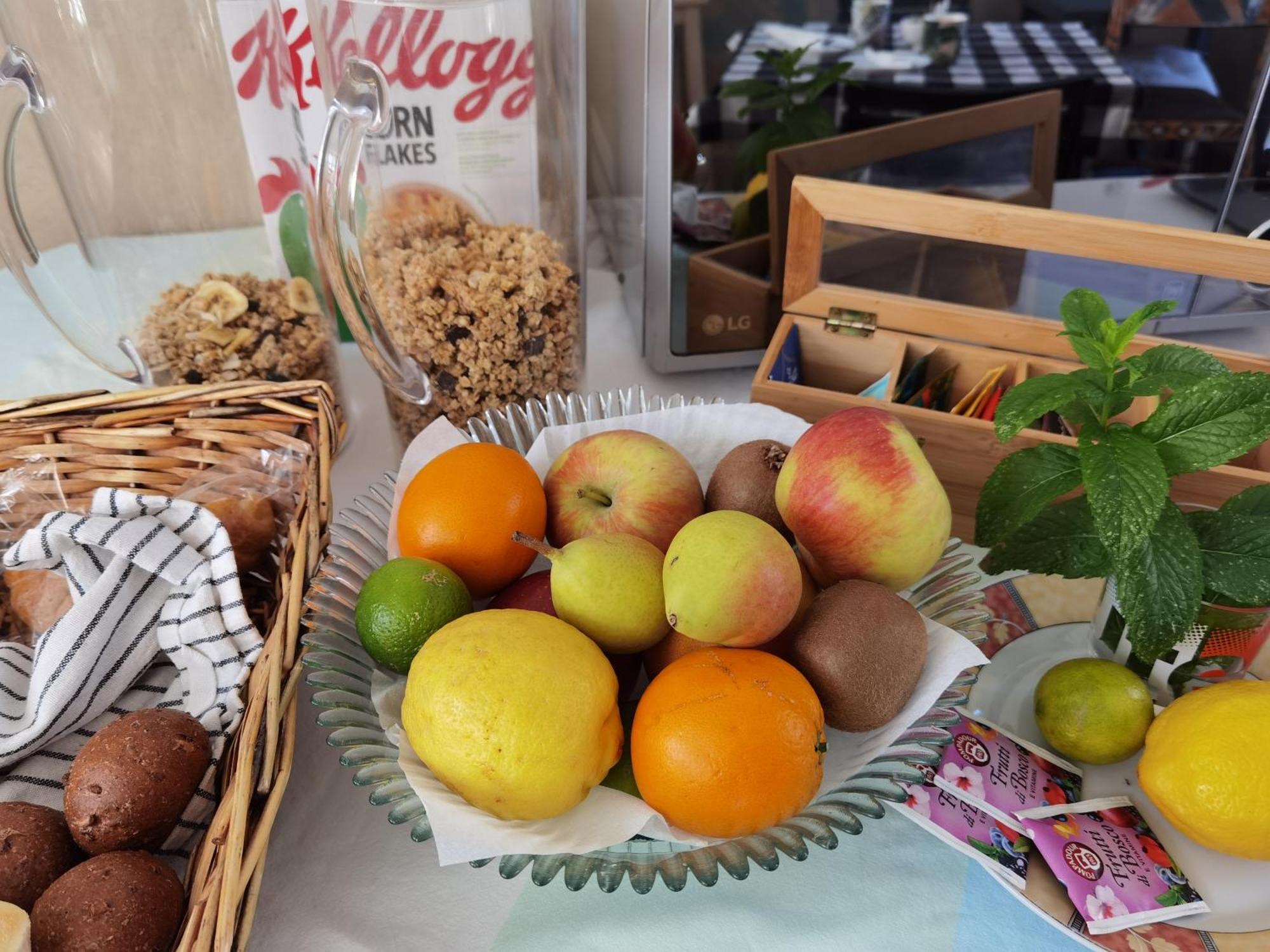 Il Giardino Di Tatiana Rooms & Breakfast La Maddalena Szoba fotó